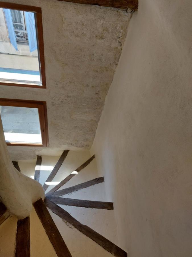 Maison Intra Muros, Terrasses Avec Vue Jaccuzzi Et Garage Avignon Eksteriør billede